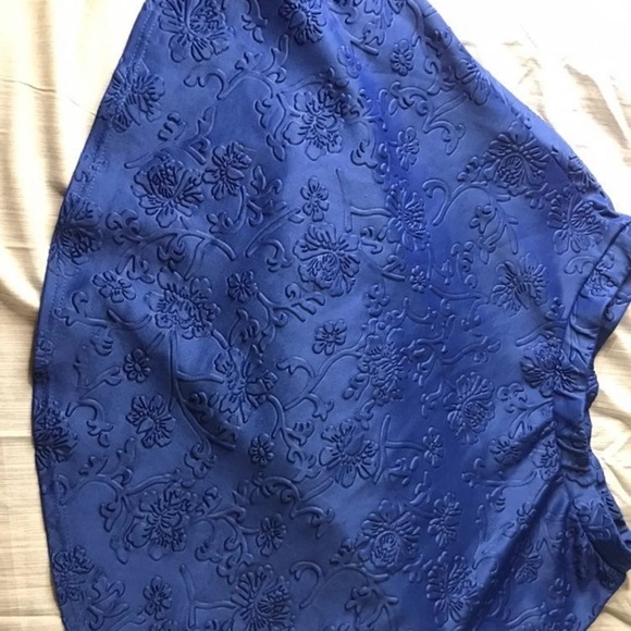 skirt - Picture 4 of 5